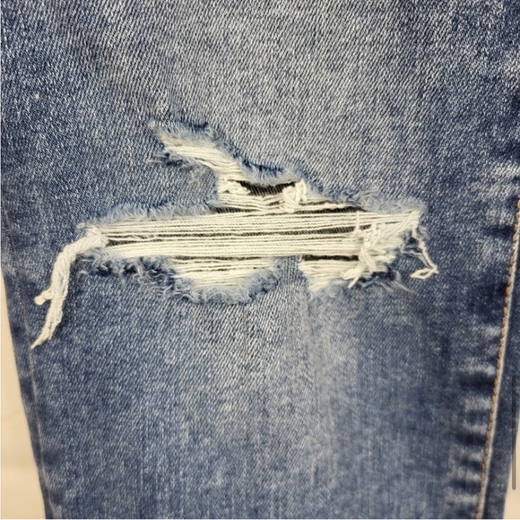 Good American Always Fits Skinny Jeans - Picture 8 of 12